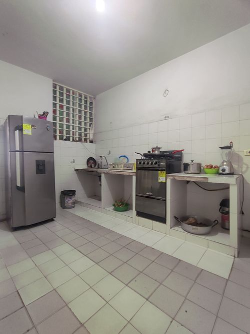 Casa de 5 alcobas en venta en Lleras Restrepo, Cúcuta, 138 m² · foto 3 de 10