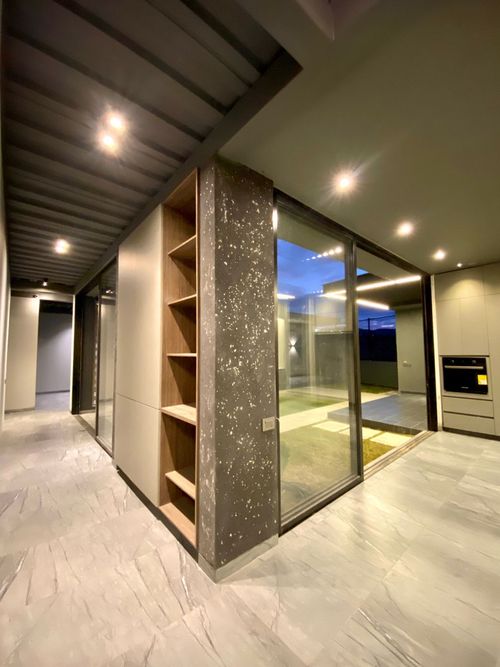 Casa de 4 alcobas en venta en Lomita Hermosa, Villa del Rosario, 260 m² · foto 2 de 8