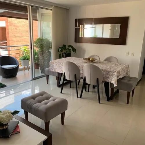 Apartamento en venta en Ciudad Jardin, Cali · foto 2 de 9