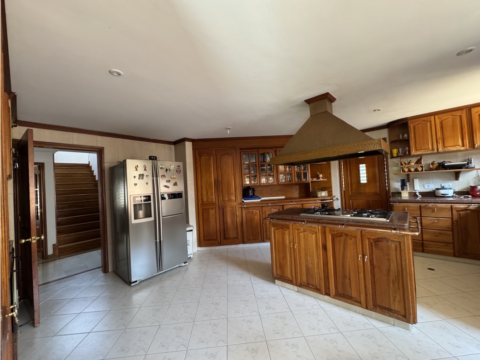 Casa en venta en San Jose De Bavaria, Bogotá · foto 3 de 24