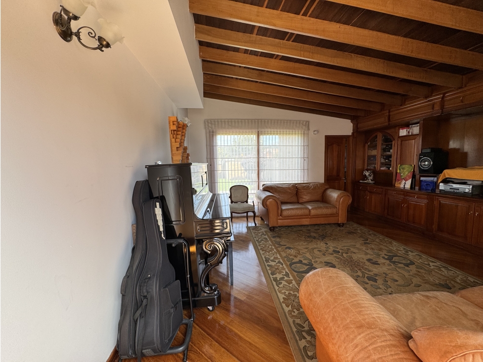 Casa en venta en San Jose De Bavaria, Bogotá · foto 11 de 24