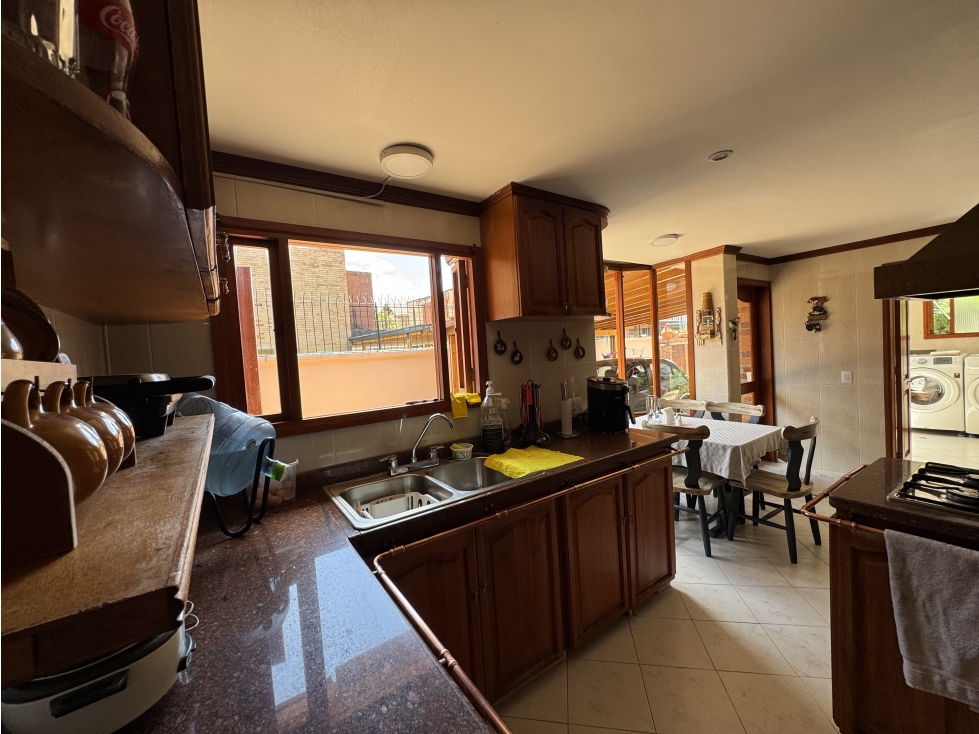 Casa en venta en San Jose De Bavaria, Bogotá · foto 21 de 24