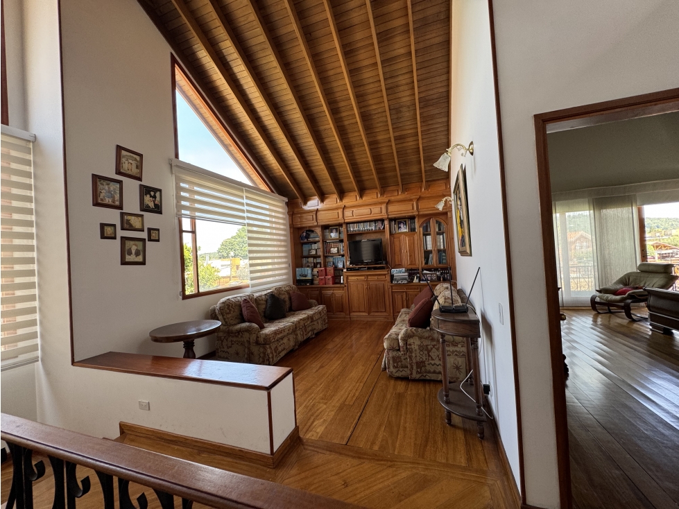 Casa en venta en San Jose De Bavaria, Bogotá · foto 24 de 24