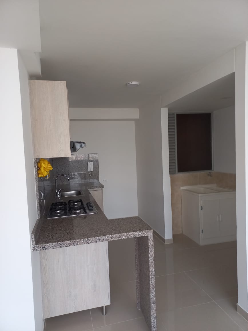 Apartamento en venta en La Riviera, Cúcuta · foto 2 de 15