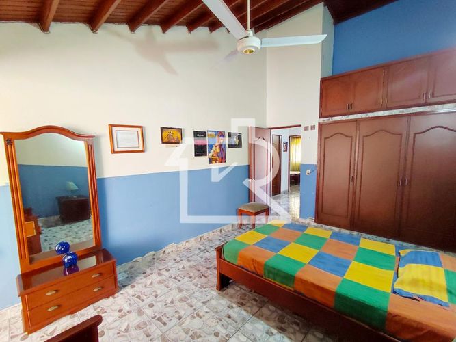Casa de 4 alcobas en venta en Cr. Vizcaya, Los Patios, 164 m² · foto 15 de 24