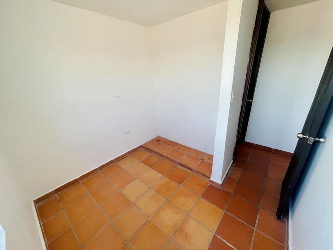 Apartamento de 3 alcobas en venta en Santander, Villa del Rosario, 50 m² · foto 4 de 17