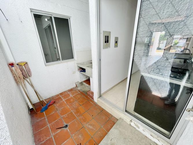 Casa de 3 alcobas en venta en Ub. Portal De Los Alcaceres, Villa del Rosario, 90 m² · foto 6 de 9