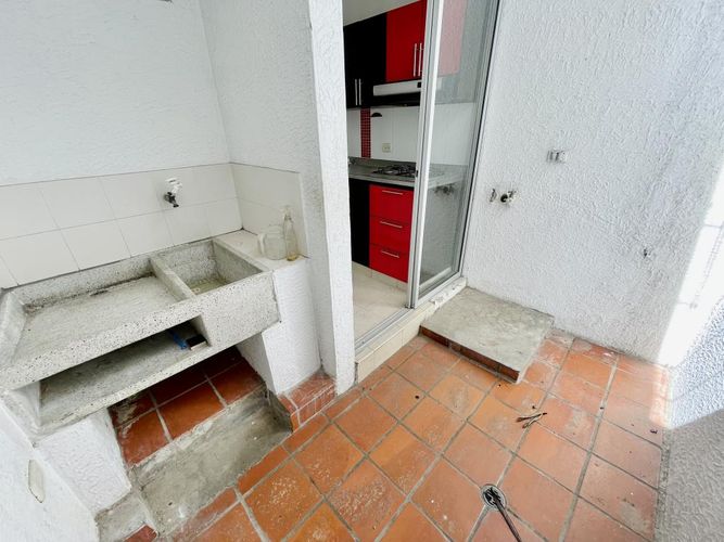 Casa de 3 alcobas en venta en Ub. Portal De Los Alcaceres, Villa del Rosario, 90 m² · foto 7 de 9