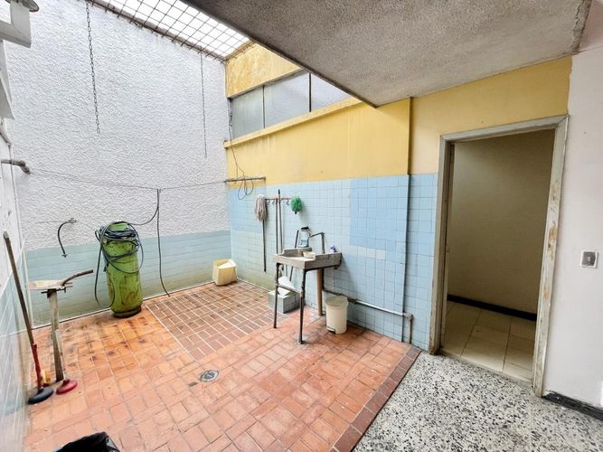 Casa de 5 alcobas en venta en Lleras Restrepo, Cúcuta, 350 m² · foto 5 de 13