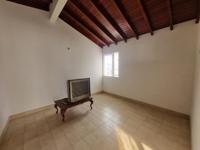 Casa de 4 alcobas en venta en Bellavista, Cúcuta, 159 m² · foto 4 de 11