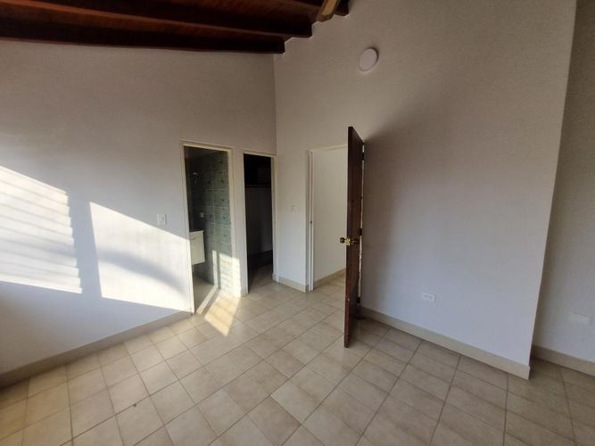 Casa de 4 alcobas en venta en Bellavista, Cúcuta, 159 m² · foto 6 de 11
