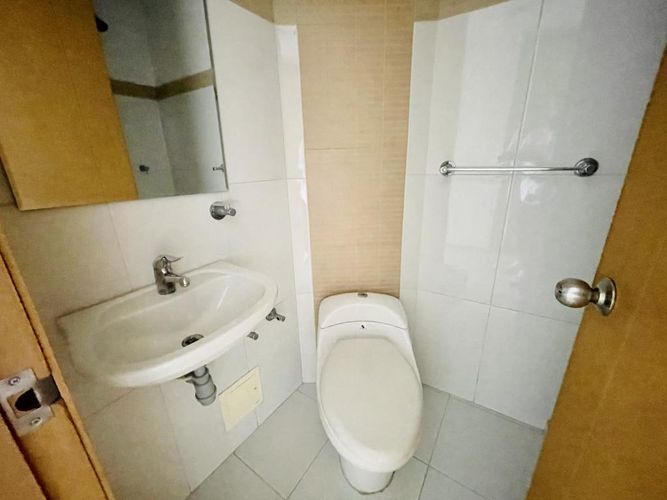 Apartamento de 2 alcobas en venta en La Floresta, Los Patios, 90 m² · foto 9 de 12