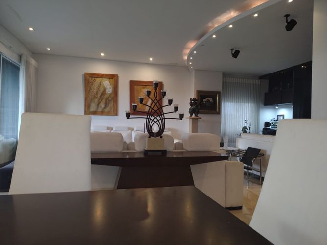 Apartamento de 4 alcobas en venta en La Floresta, Los Patios, 283 m² · foto 8 de 24