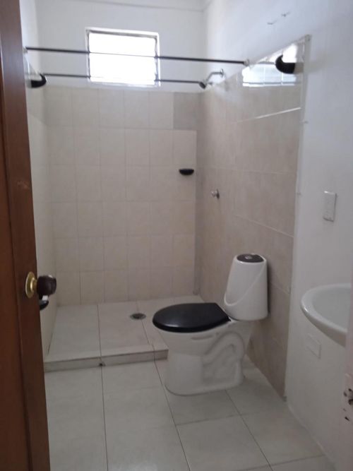 Casa de 6 alcobas en venta en San Luis, Cúcuta, 192 m² · foto 11 de 24