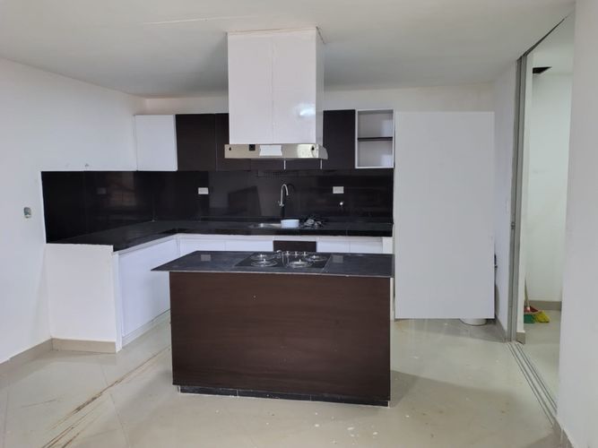 Apartamento de 4 alcobas en venta en 11 De Noviembre, Los Patios, 100 m² · foto 2 de 18