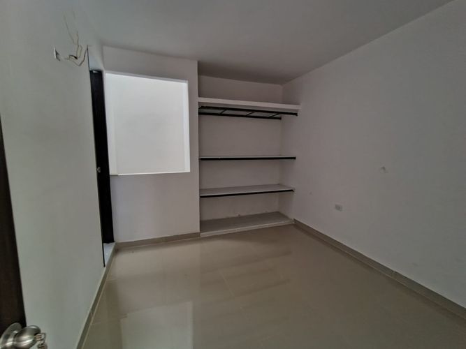Apartamento de 4 alcobas en venta en 11 De Noviembre, Los Patios, 100 m² · foto 6 de 18