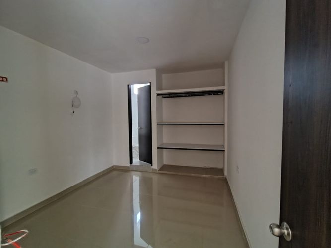 Apartamento de 4 alcobas en venta en 11 De Noviembre, Los Patios, 100 m² · foto 7 de 18