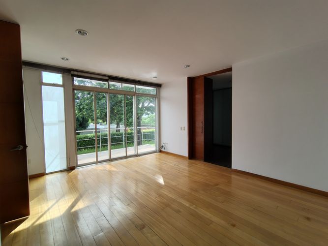 Casa de 5 alcobas en venta en La Riviera, Cúcuta, 332 m² · foto 13 de 24