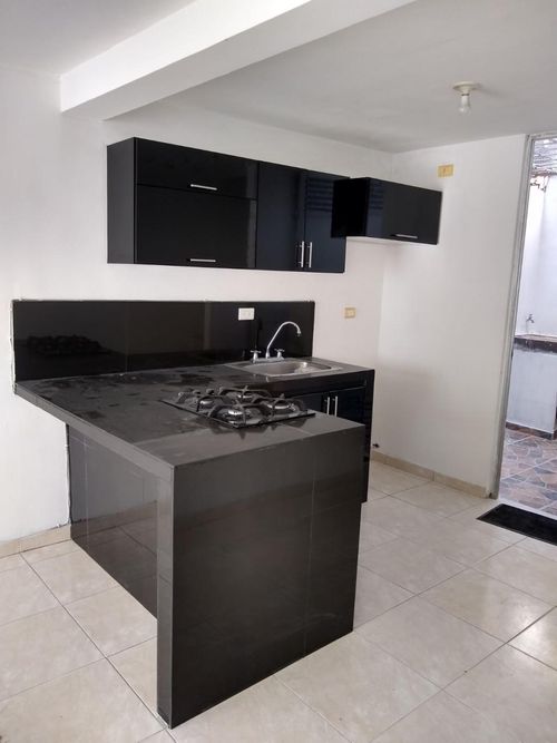 Casa de 3 alcobas en venta en Los Trapiches, Villa del Rosario, 69 m² · foto 2 de 15