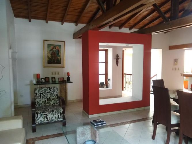 Casa en venta en Popular, Cúcuta · foto 2 de 23