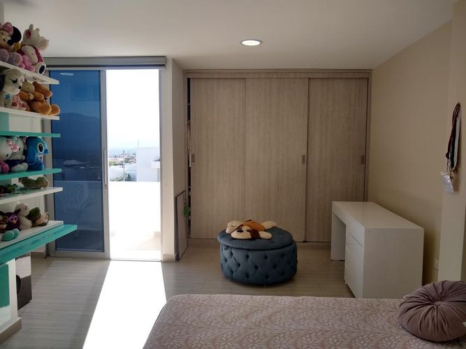 Casa de 4 alcobas en venta en Colinas De Vista Hermosa, Villa del Rosario, 500 m² · foto 23 de 24