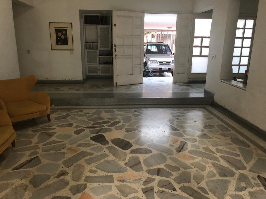 Casa en venta en La Riviera, Cúcuta · foto 2 de 6