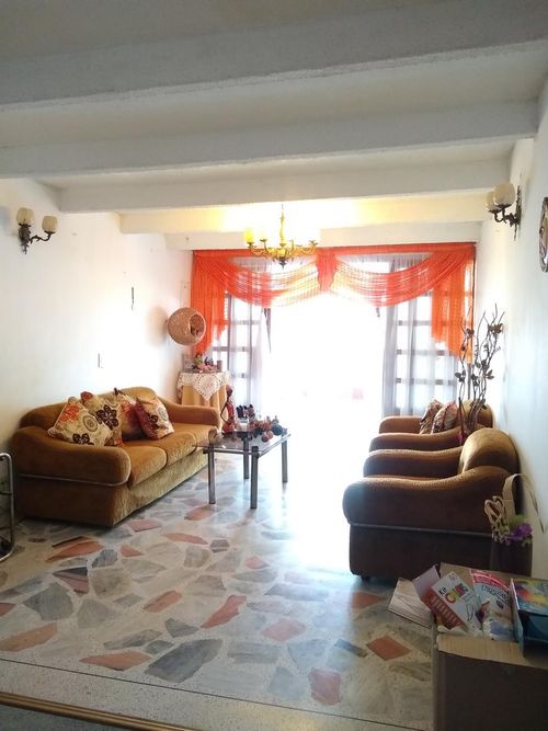 Casa de 3 alcobas en venta en Los Acacios, Cúcuta, 250 m² · foto 6 de 19