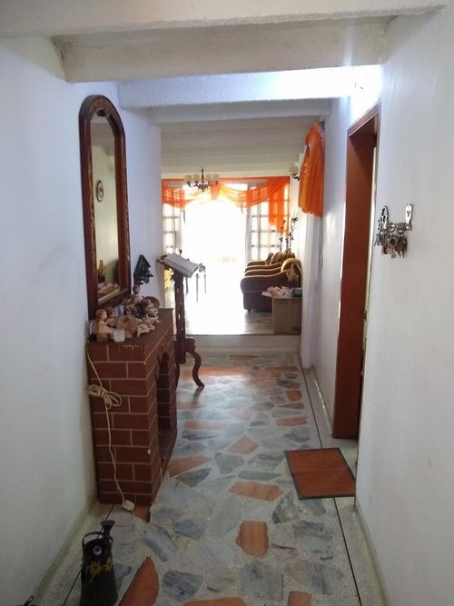 Casa de 3 alcobas en venta en Los Acacios, Cúcuta, 250 m² · foto 8 de 19