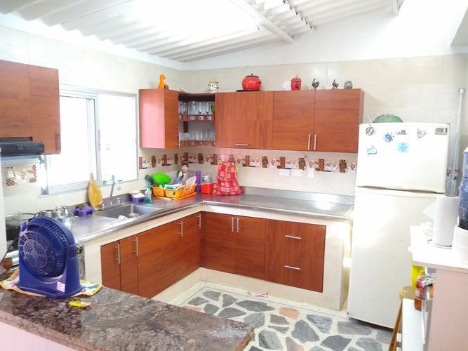 Casa de 3 alcobas en venta en Los Acacios, Cúcuta, 250 m² · foto 11 de 19