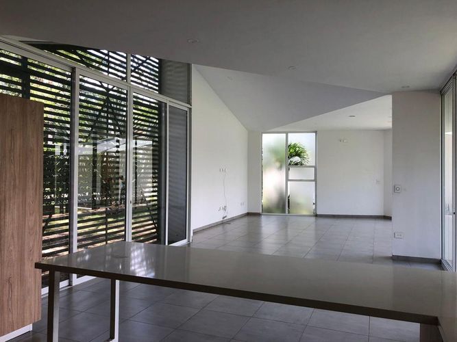 Casa de 4 alcobas en venta en Trapiches Ii, Villa del Rosario, 257 m² · foto 4 de 19