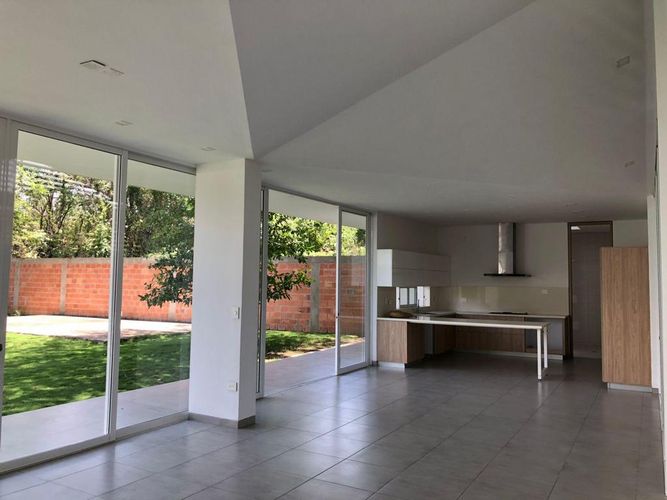 Casa de 4 alcobas en venta en Trapiches Ii, Villa del Rosario, 257 m² · foto 6 de 19