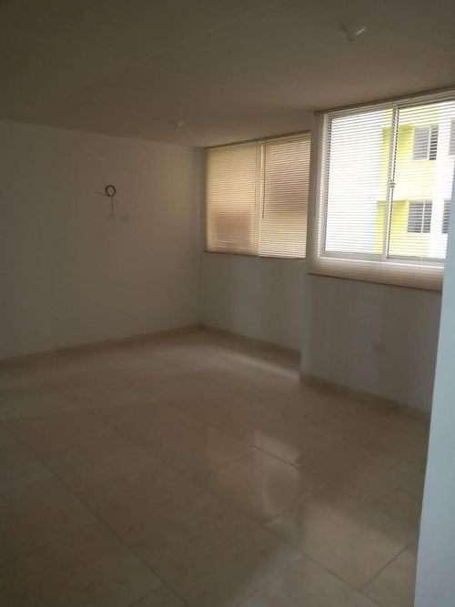 Apartamento de 2 alcobas en venta en Rafael Garcia Herreros Et Iii, Cúcuta, 49 m² · foto 21 de 24