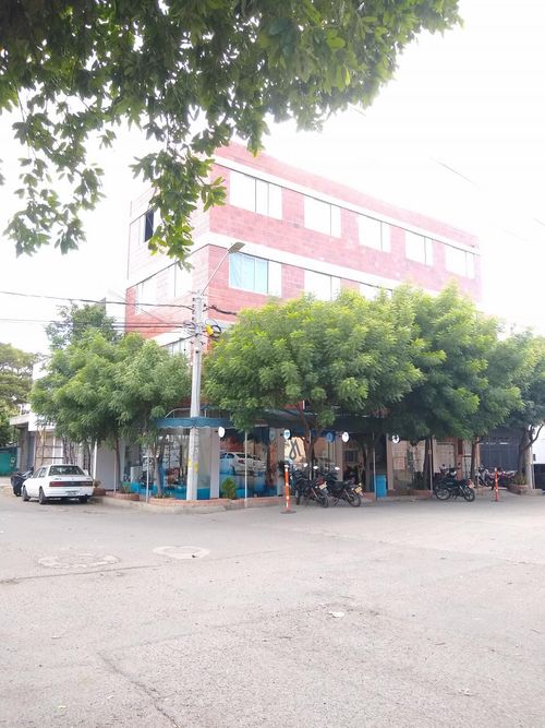 Bodega en venta en Zona Industrial Comuna 5, Cúcuta, 95 m² · foto 2 de 2