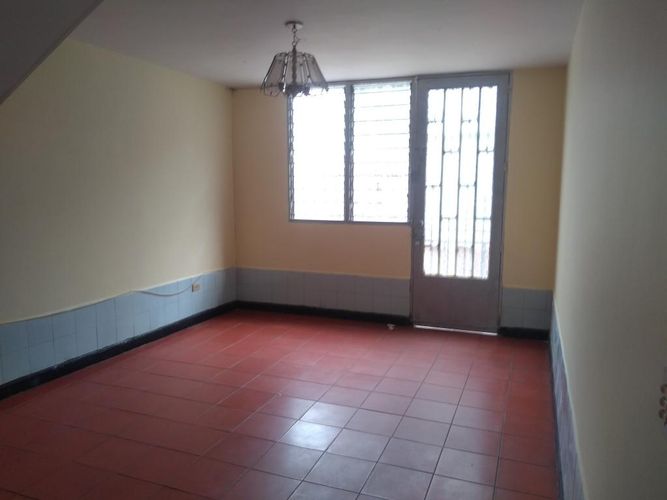 Casa de 4 alcobas en venta en Lleras Restrepo, Cúcuta, 170 m² · foto 2 de 22