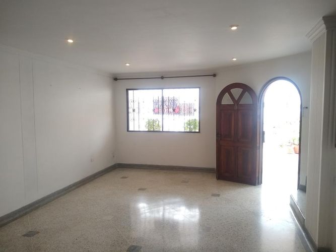Casa de 4 alcobas en venta en La Playa, Cúcuta, 143 m² · foto 2 de 24