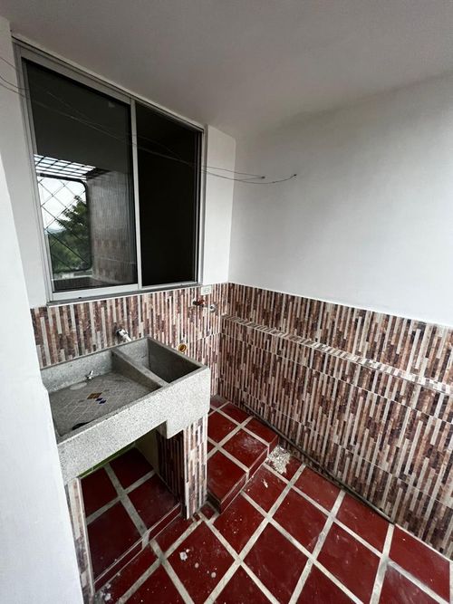 Casa de 7 alcobas en venta en San Martin Ii, Cúcuta, 240 m² · foto 11 de 18