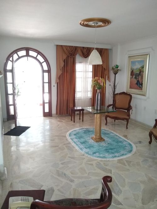 Casa en venta en Quinta Bosch, Cúcuta · foto 3 de 24