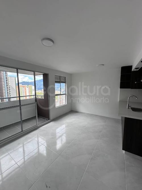 Apartamento de 3 alcobas en venta en Niquia, Bello, 56 m² · foto 4 de 16
