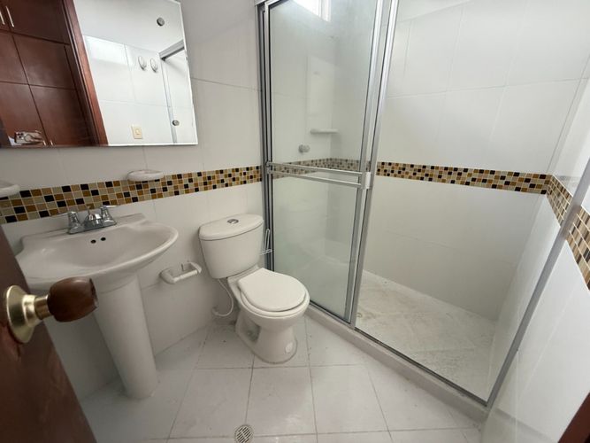 Casa de 3 alcobas en venta en La Floresta, Los Patios, 120 m² · foto 9 de 24