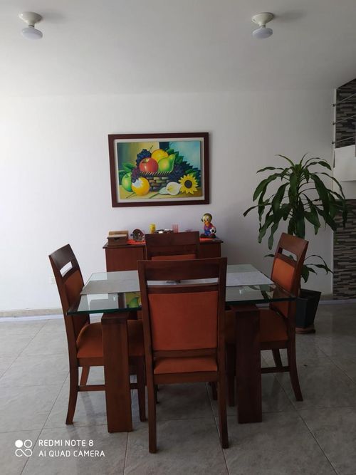 Casa de 3 alcobas en venta en Prados Del Este, Cúcuta, 184 m² · foto 5 de 24
