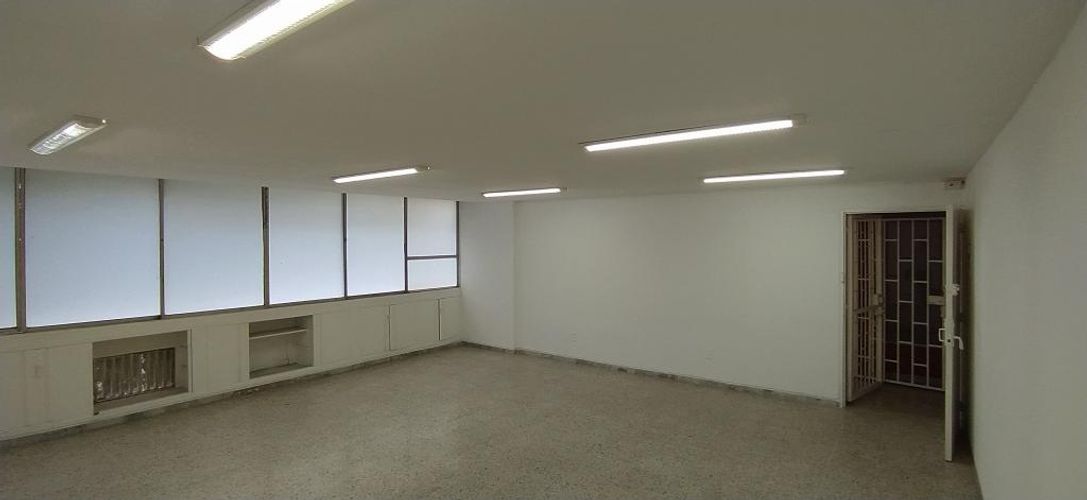 Edificio en venta en Centro, Cúcuta, 879 m² · foto 13 de 19