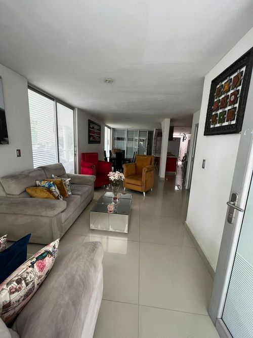 Casa en venta en Quinta Oriental, Cúcuta · foto 2 de 14