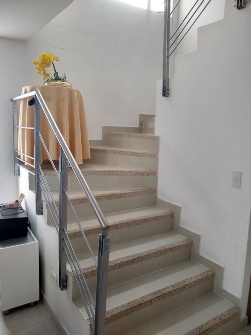 Casa de 3 alcobas en venta en Prados Del Este, Cúcuta, 92 m² · foto 9 de 17
