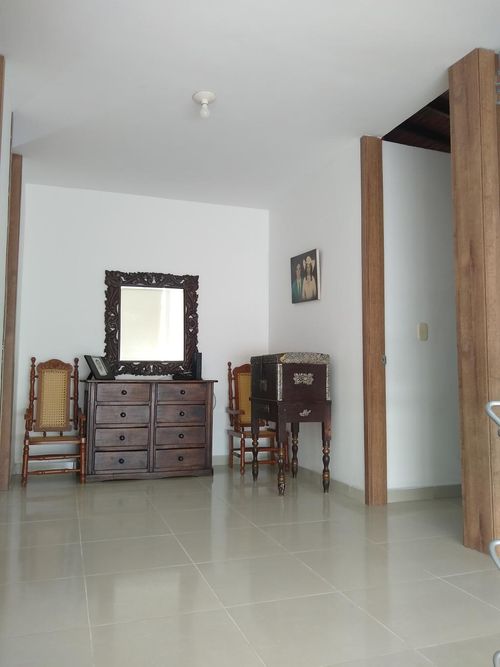 Casa de 3 alcobas en venta en Prados Del Este, Cúcuta, 92 m² · foto 10 de 17