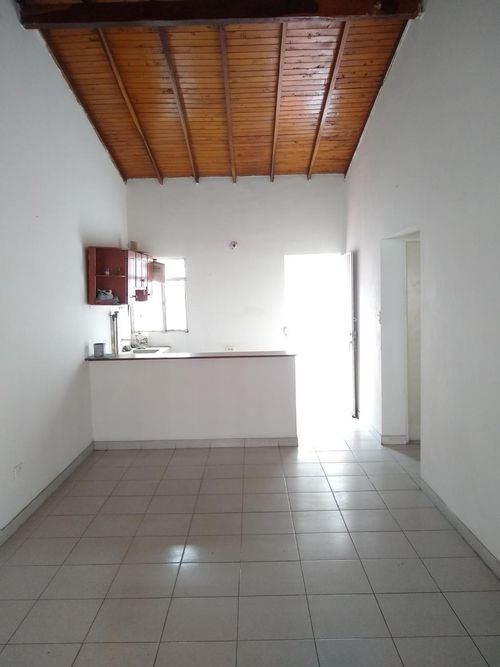 Casa de 3 alcobas en venta en 11 De Noviembre, Los Patios, 42 m² · foto 4 de 16