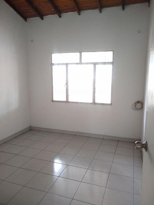 Casa de 3 alcobas en venta en 11 De Noviembre, Los Patios, 42 m² · foto 5 de 16