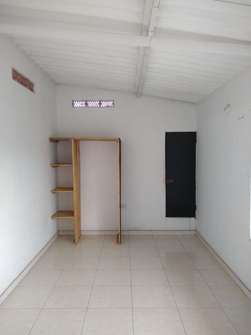 Casa de 3 alcobas en venta en 11 De Noviembre, Los Patios, 42 m² · foto 16 de 16