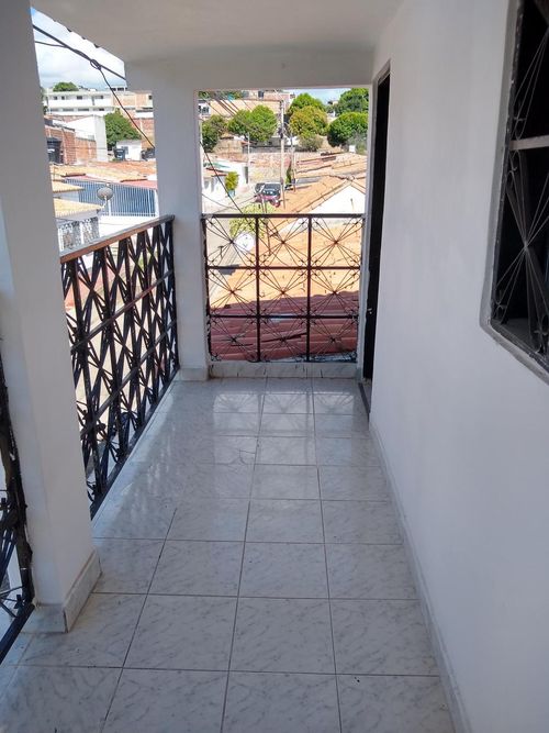 Casa de 5 alcobas en venta en Santander, Villa del Rosario, 108 m² · foto 2 de 18