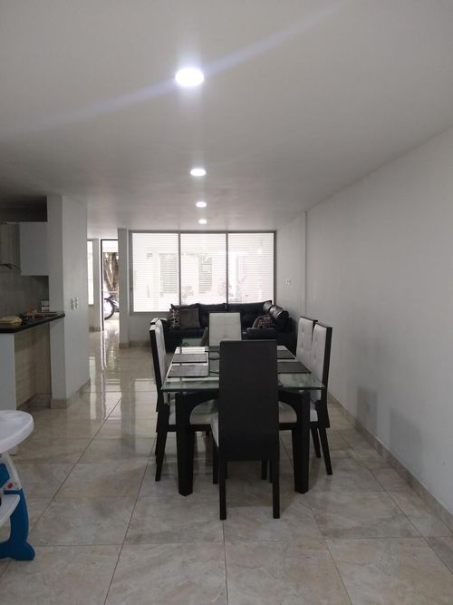 Casa de 4 alcobas en venta en Quinta Oriental, Cúcuta, 203 m² · foto 6 de 20