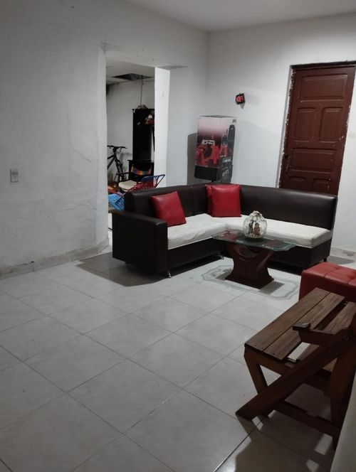 Casa de 7 alcobas en venta en San Miguel, Cúcuta, 200 m² · foto 2 de 14